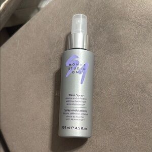 Monat Studio One Wave Spray